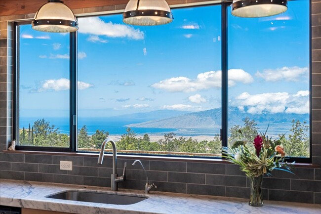 Building Photo - Stylish 4 Bedroom 3 Bathroom home in Kula ...