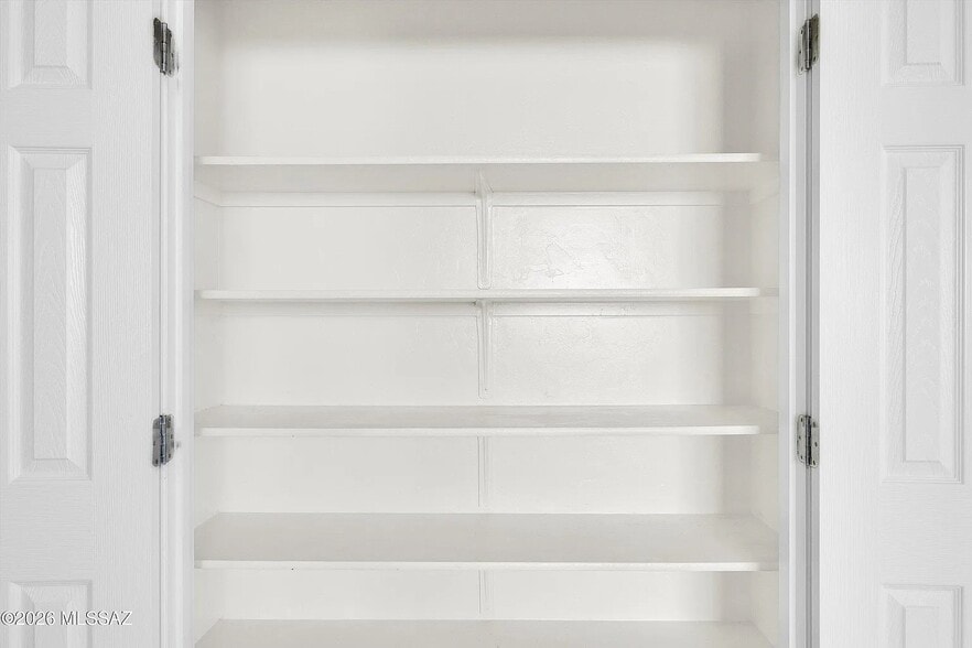 Building Photo - 2221 E Stone Stable Dr