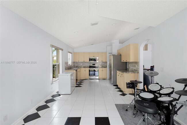 Building Photo - 19401 SW 15th St