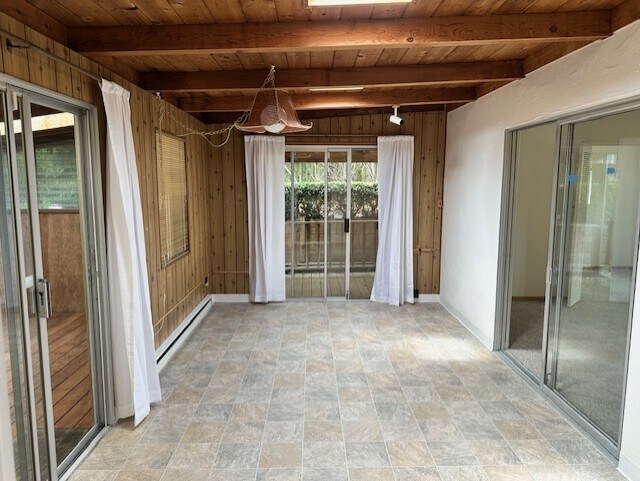 Family Room - 2650 Fleetwood Dr