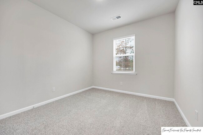 Building Photo - 223 Sunny Hl Dr