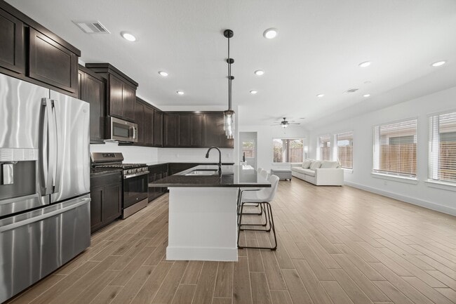 Building Photo - 10111 Crescendo Wy