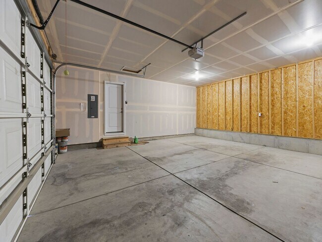 Building Photo - Excellent 3-Bedroom Home in Evans With Great Backyard & Attached Garage!