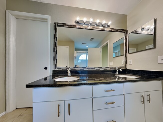 Building Photo - 4613 Steel Dust Ln