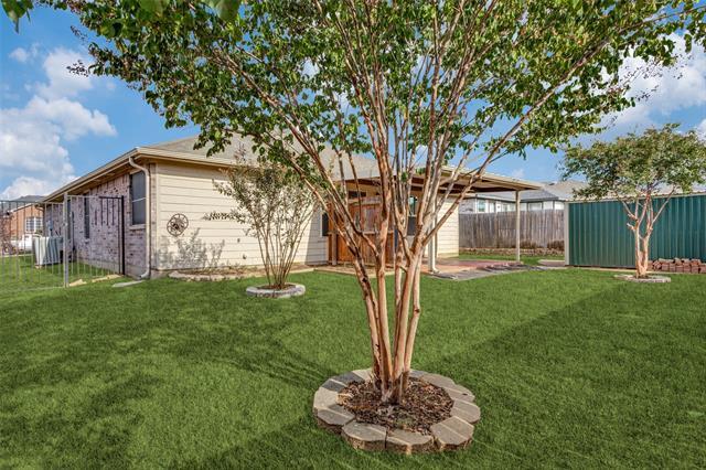 Building Photo - 2529 Castle Pines Dr