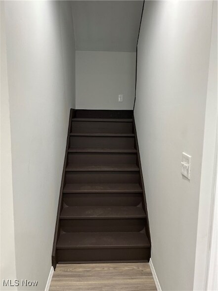 Building Photo - 15630 Holmes Ave