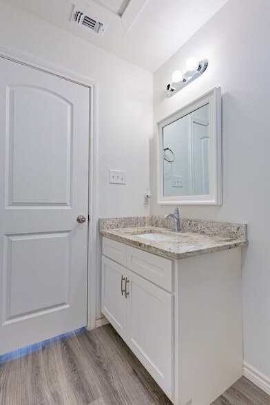 Building Photo - 1308 Church St