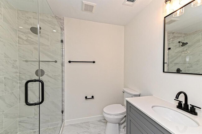 Building Photo - 1606 Normeadows Cir