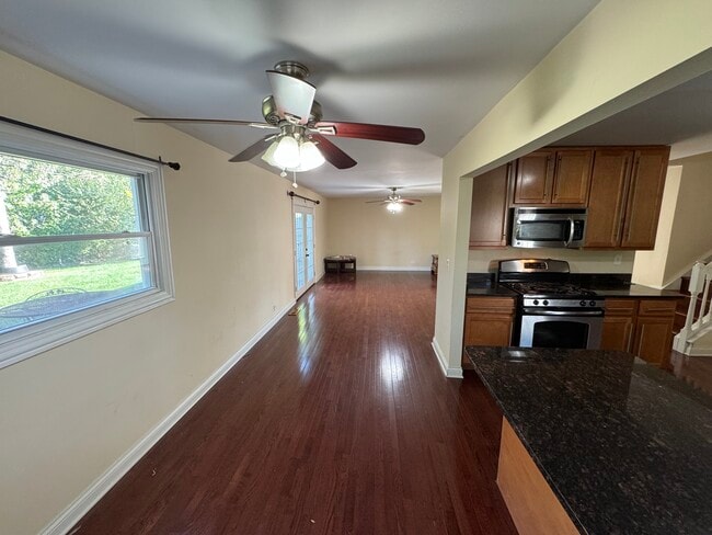 Building Photo - 7101 Longmeadow Ln