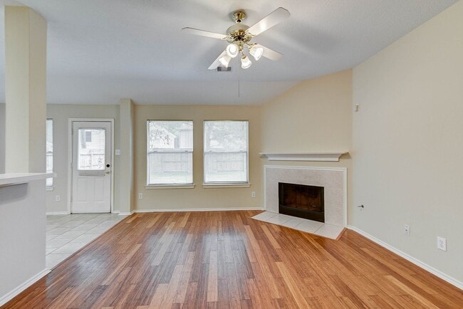Building Photo - Charming one-story home in Atascocita Park