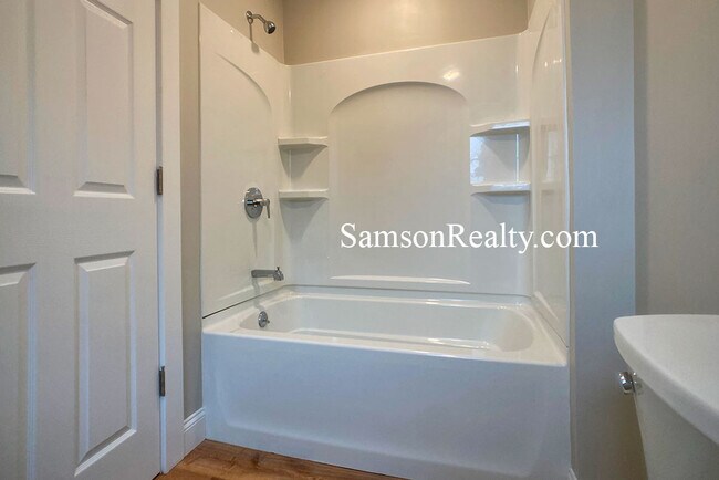 Building Photo - 55 Spring St