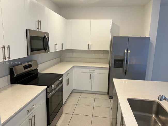 Building Photo - 26413 SW 149th Ave