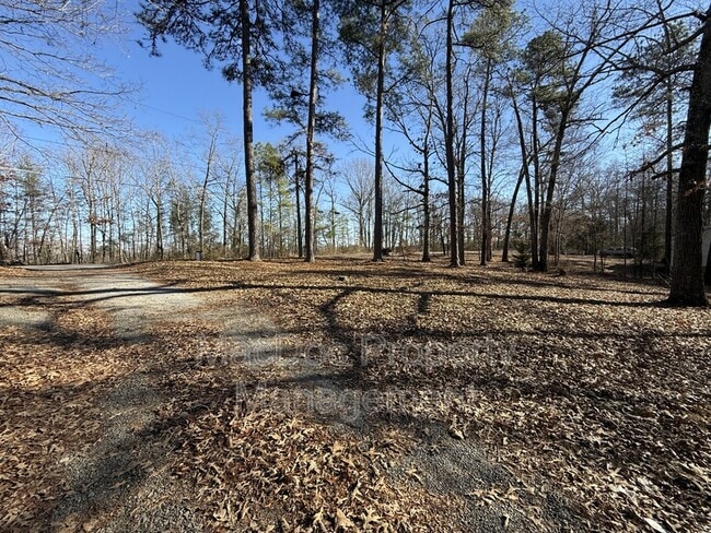 Building Photo - 727 Chalklevel Rd