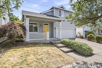 Building Photo - BEAUTIFUL 3 Bed | 2.5 Bath Home with Modern Updates, AC & 2-Car Garage