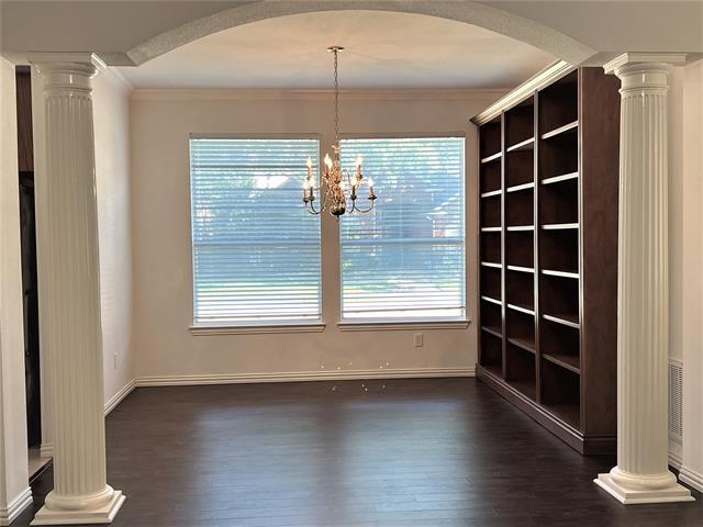 Building Photo - 702 Willow Ridge Ct