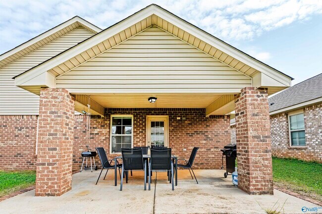 Building Photo - 265 Harold Murphy Dr