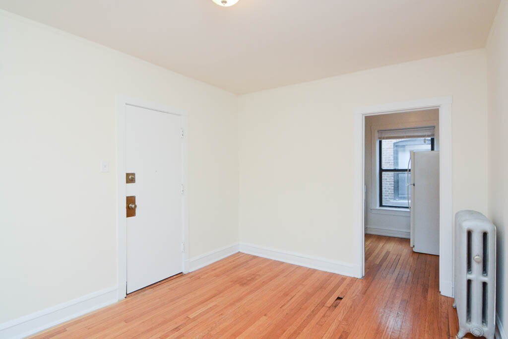Building Photo - 2649 N Spaulding Ave