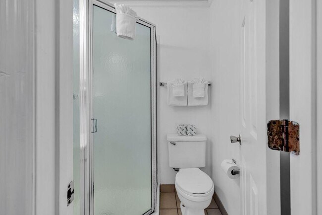 Building Photo - 828 Oxbow Dr