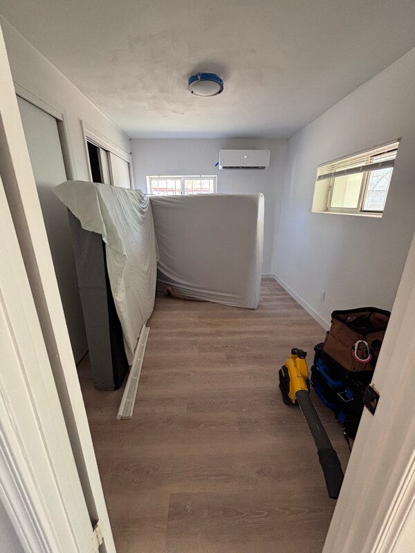 Building Photo - 9402 Claremont Ave NE