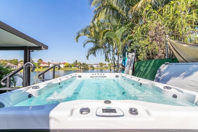 Building Photo - 12101 SW 135th Terrace