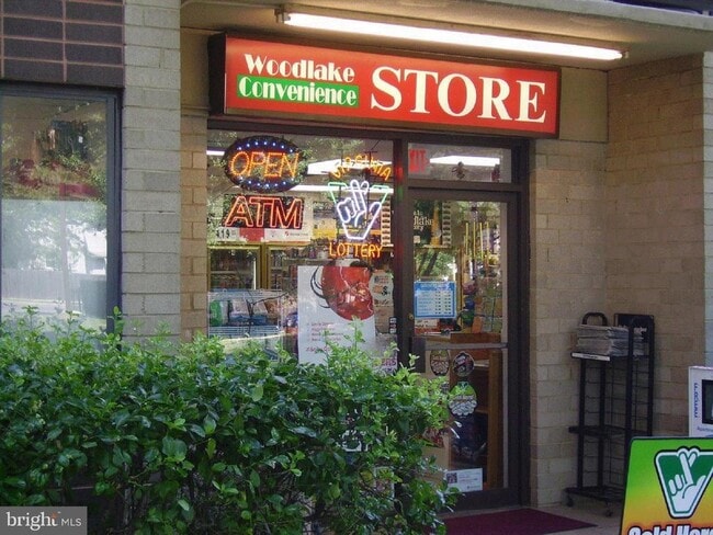 Building Photo - 3100 S Manchester St