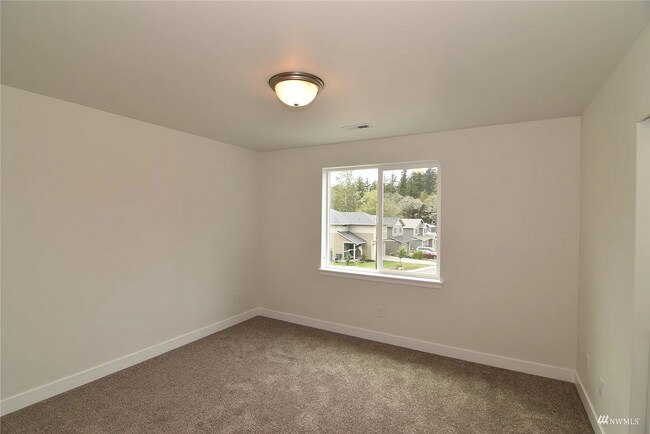 Building Photo - 390 Hammond St