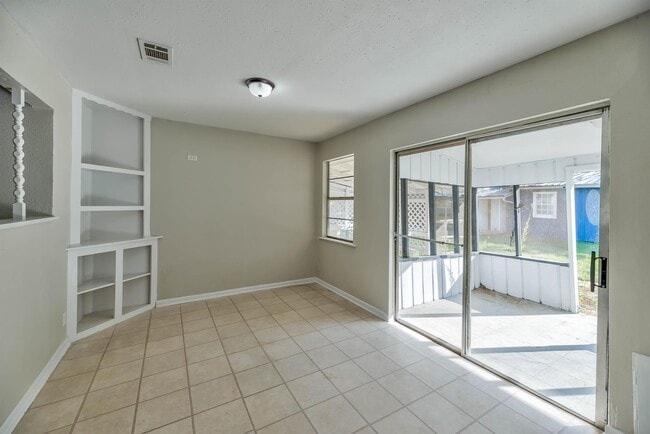 Building Photo - 2778 FM3277