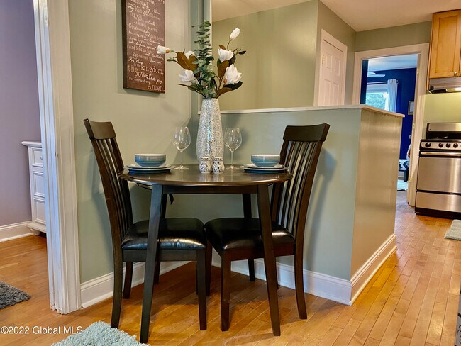 Building Photo - 4 Corinne Ct