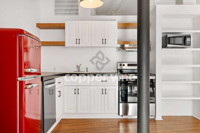 Building Photo - 1617 California St