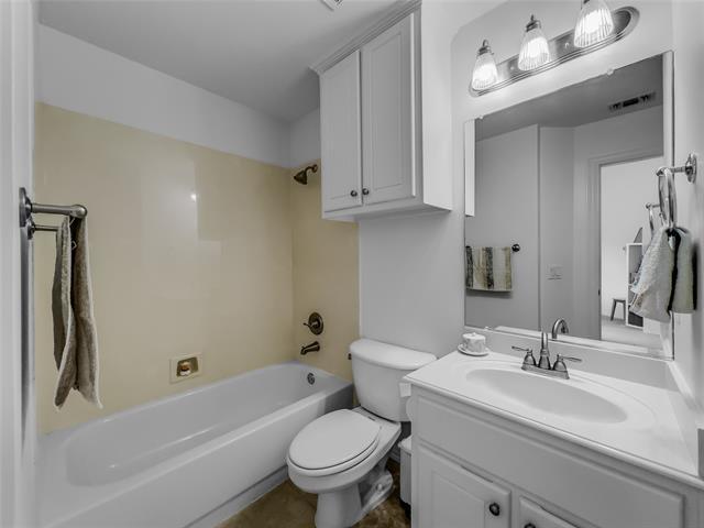 Building Photo - 5725 Meadowhaven Dr