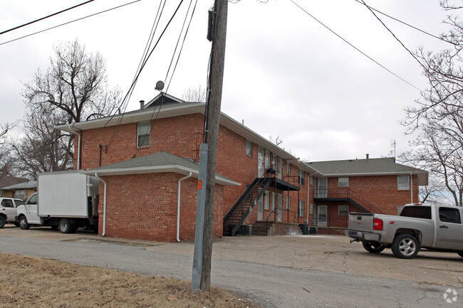 Building Photo - 1239 S Rockford St