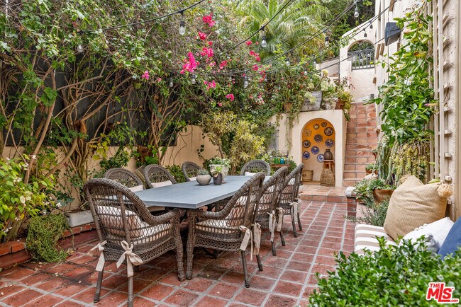 Primary Photo - 175 W Channel Rd