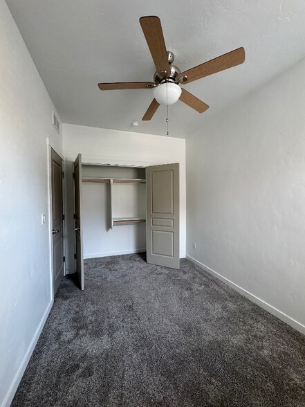 Building Photo - 2090 W Claira Rd