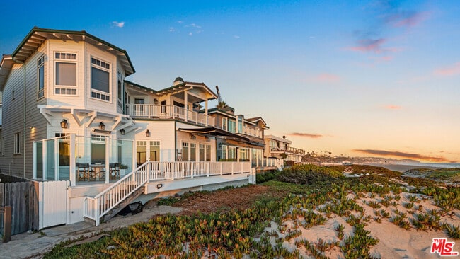 Building Photo - 30718 Pacific Coast Hwy