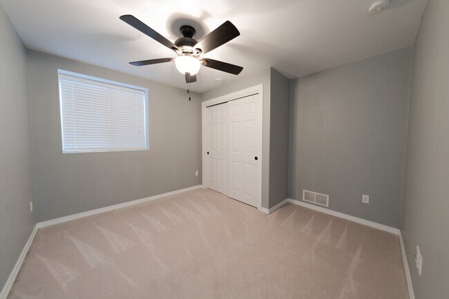 Building Photo - 3400 Riverstone Ct