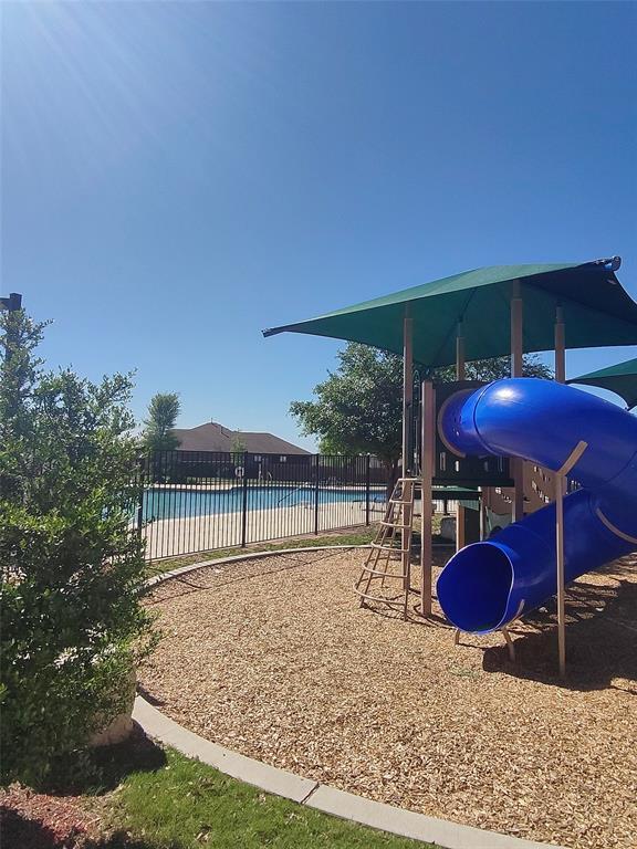 Building Photo - 7116 Ranchito Dr