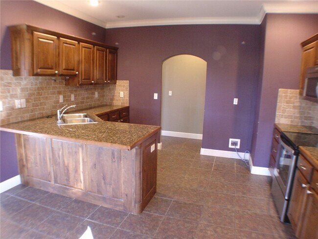 Building Photo - 73 Pimlico Dr