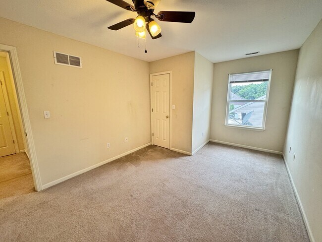 Building Photo - 1214 Dustins Way
