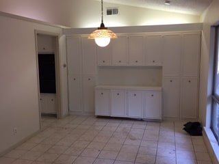 Building Photo - 3400 Halifax Dr