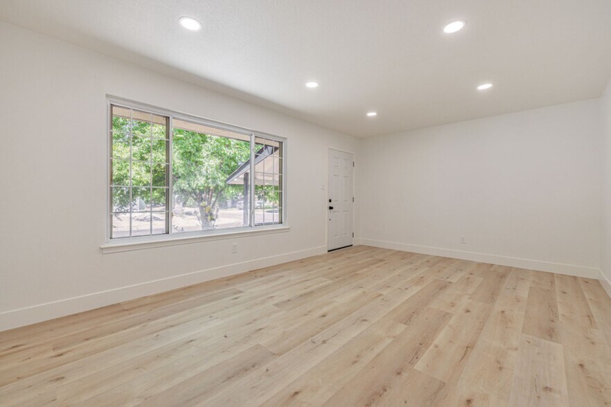 Building Photo - 1134 Agatha Way