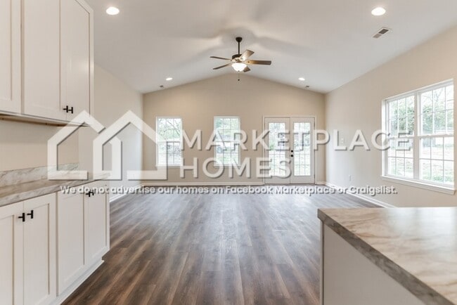 Building Photo - 1627 North St SE