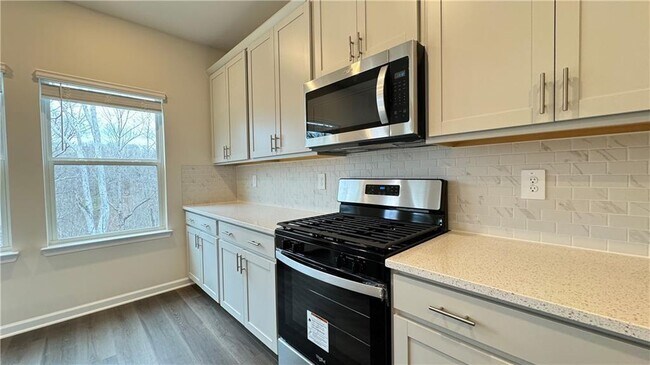 Building Photo - 228 Water Oak Wy