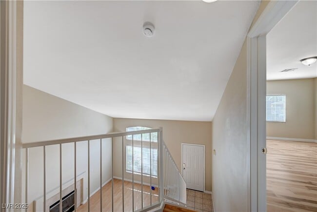 Building Photo - 10164 Tree Bark St