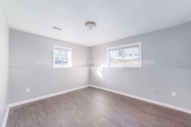 Building Photo - 3711 N Lydia Ave
