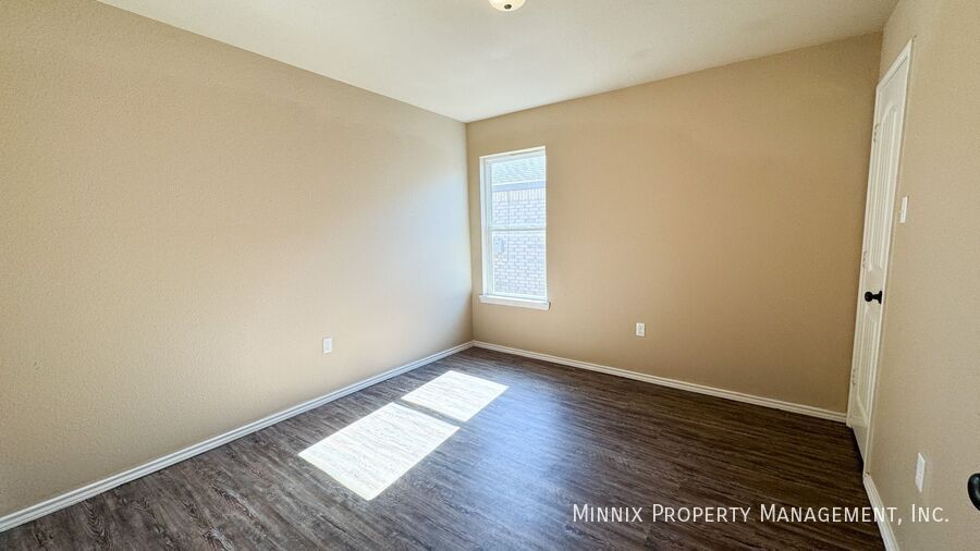 Building Photo - 2519 N Ave O