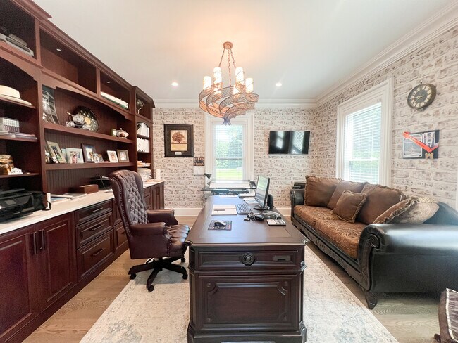 Building Photo - 374 Grassy Hill Rd