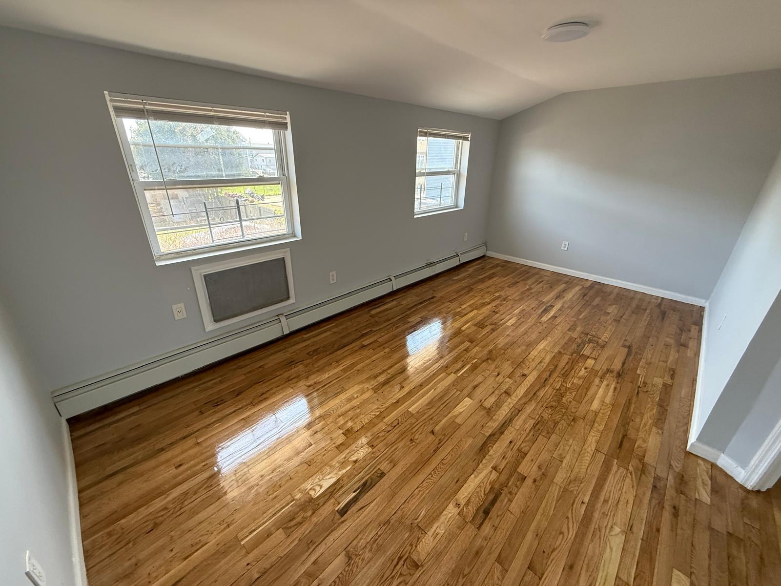 Building Photo - 4609 Beach Channel Dr