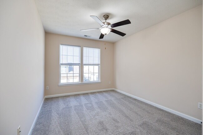 Building Photo - 2652 Harrison Ln