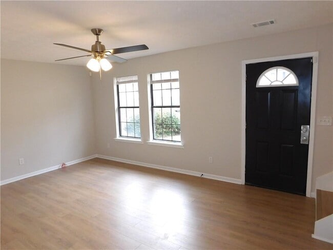 Building Photo - 3589 N Hopkins Ct