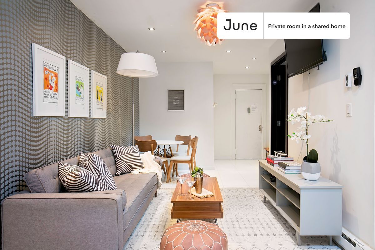 Building Photo - Room in Shared 4 bed/2 bath home